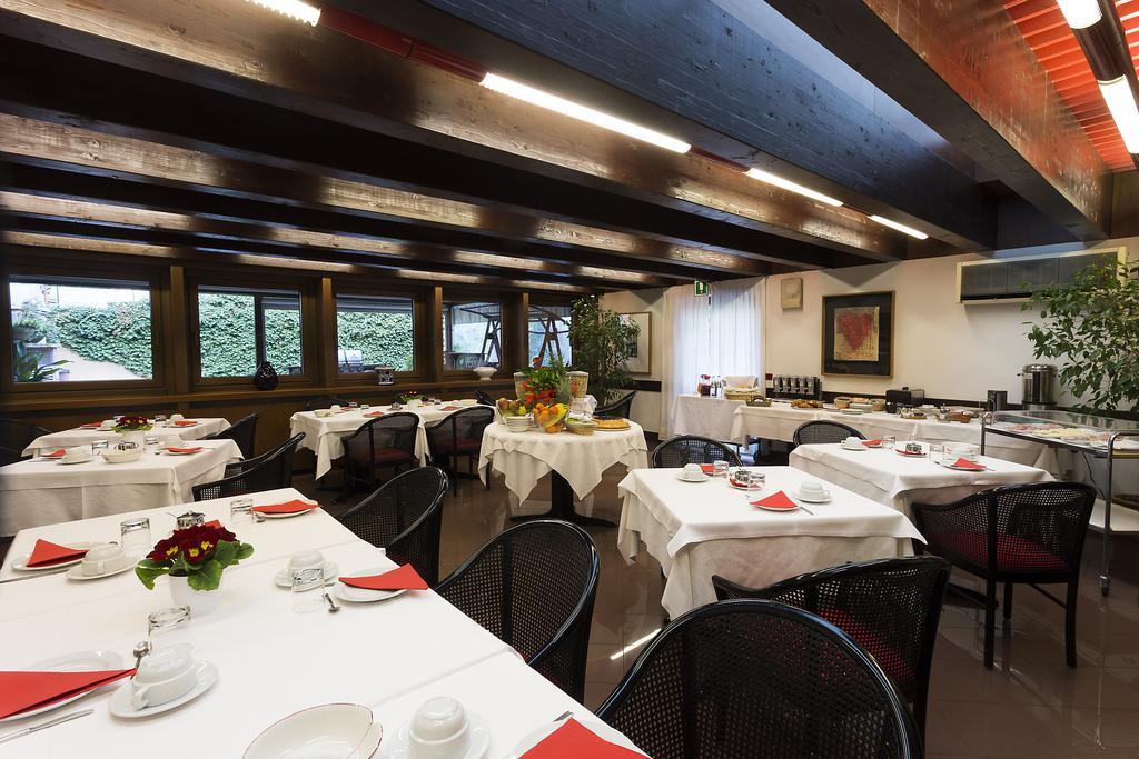 Hotel San Giorgio Удине Екстериор снимка
