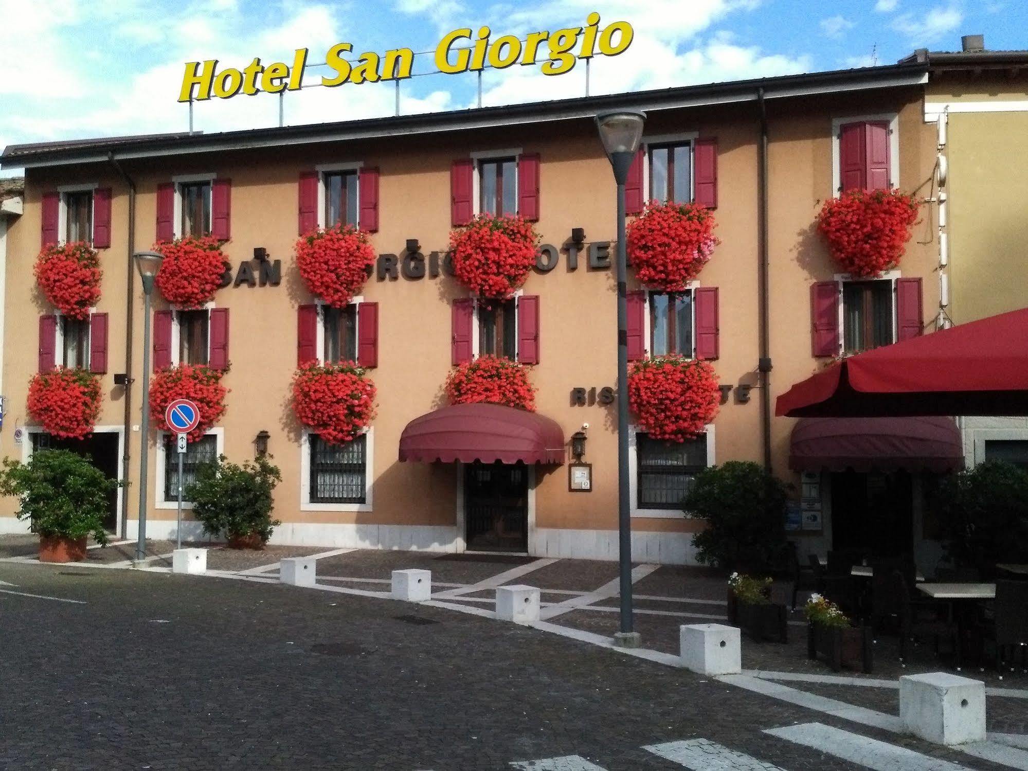 Hotel San Giorgio Удине Екстериор снимка