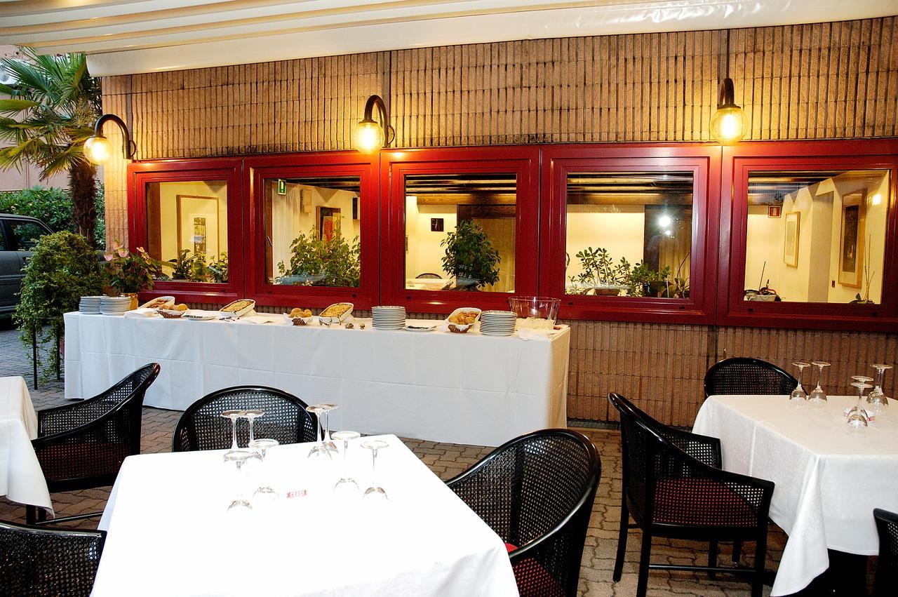 Hotel San Giorgio Удине Екстериор снимка